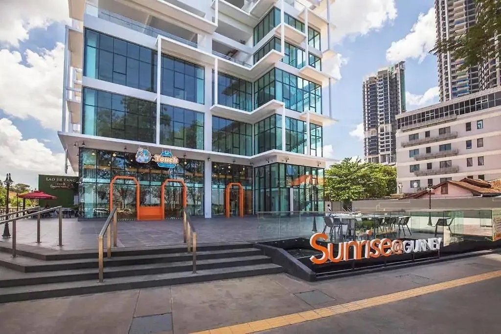 Cozy Seaview Duplex Apartment At Sunrise Gurney ジョージタウン マレーシア