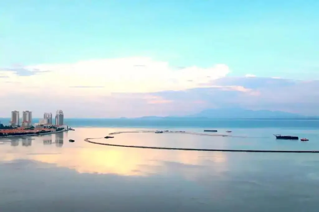 Cozy Seaview Duplex Apartment At Sunrise Gurney ジョージタウン 0*,  マレーシア