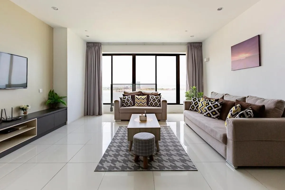 Cozy Seaview Duplex Apartment At Sunrise Gurney ジョージタウン
