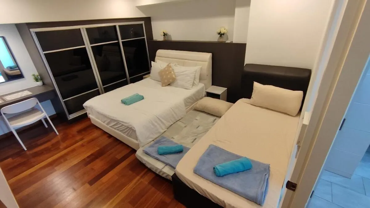 Cozy Seaview Duplex Apartment At Sunrise Gurney ジョージタウン