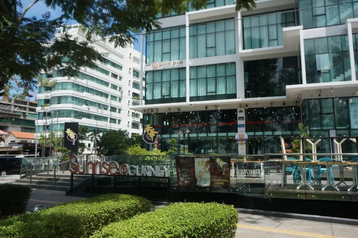 Cozy Seaview Duplex Apartment At Sunrise Gurney ジョージタウン マレーシア